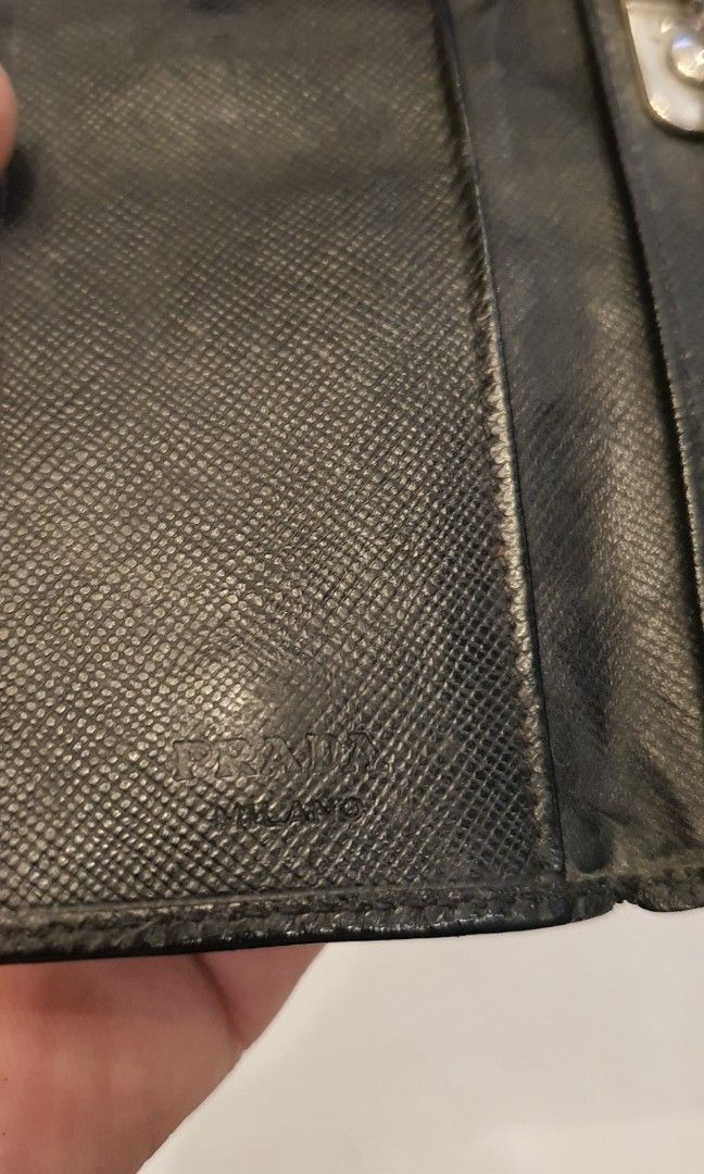 Authentic prada keyholder (Category: Luxury Bags & Wallets) located in Cavite. Submitted by ohmie23 (Listing ID 1352506057, Image 3). Description: Authentic prada keyholder.