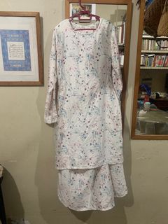 (Category: ) located in . Submitted by yahsssssssss (Listing ID 1352377779, Image 1). Description: .