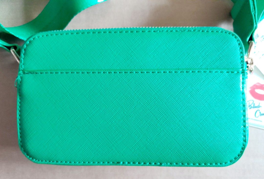 BLUSH CRUSH SLING BAG (Category: Cross-body Bags) located in San Pablo. Submitted by ABUBOOKS (Listing ID 1352358313, Image 3). Description: SLING BAG BY BLUSH CRUSH NEW ORIGINAL.PRICE $29.99 RFS: DECLUTTERING.