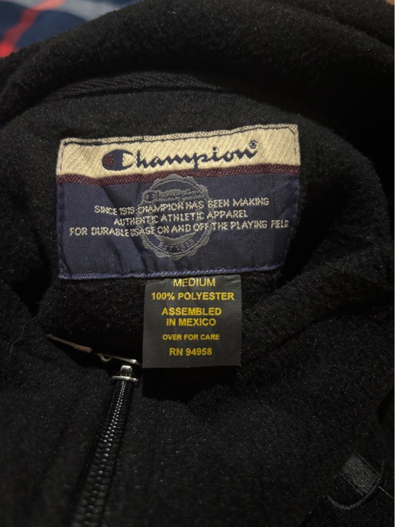 Champion Fleece Black Vest (Category: Coats, Jackets and Outerwear) located in Gloria. Submitted by lieethriftroom (Listing ID 1352413868, Image 2). Description: M-XL Width-24 Length-26 Color rate-9.5 Excellent condition Color may vary due to lighting .