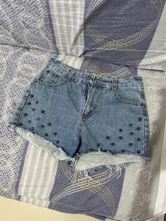 (Category: ) located in . Submitted by liiiightt (Listing ID 1352388552, Image 1). Description: .