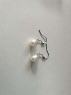 (Category: ) located in . Submitted by gobuy8 (Listing ID 1352429722, Image 1). Description: .
