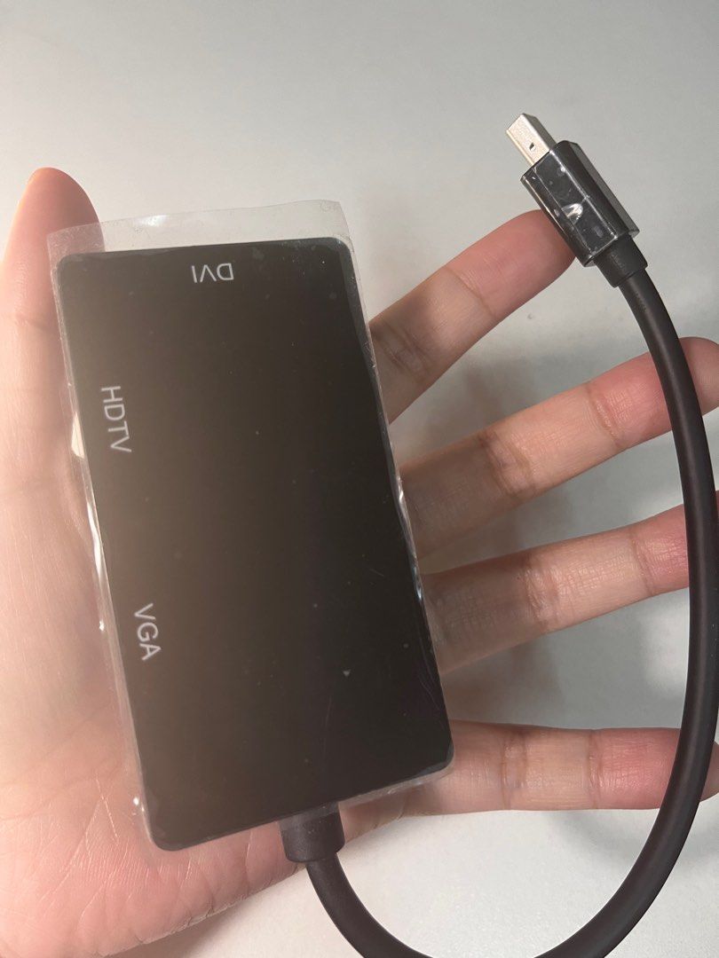 HDMI Cable, HDTV, VGA (Category: Cables & Adaptors) located in Manila. Submitted by cccuyyy (Listing ID 1352347740, Image 2). Description: Used only for a couple of months. Used this for my old Macbook Pro 2013. .