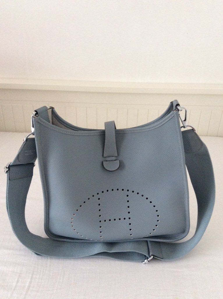 Hermes Evelyne shoulder bag (Category: Luxury Bags & Wallets) located in Taguig. Submitted by francisco_7 (Listing ID 1352415415, Image 1). Description: .