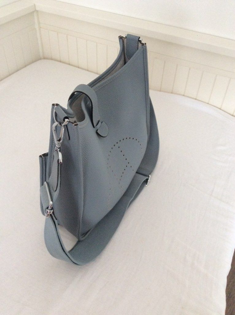 Hermes Evelyne shoulder bag (Category: Luxury Bags & Wallets) located in Taguig. Submitted by francisco_7 (Listing ID 1352415415, Image 3). Description: .