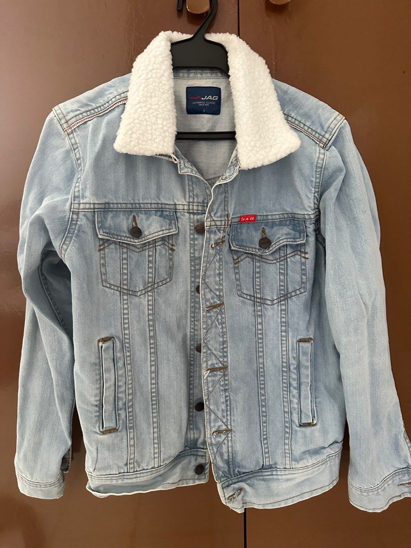 Jag / uniqlo / bny / coat (Category: Coats, Jackets and Outerwear) located in Makati City. Submitted by firy003 (Listing ID 1352376769, Image 1). Description: Jag jacket - 400 Uniqlo polo - 300 Bny pants - 200 Coat - 400.