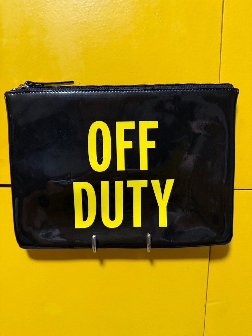 Kate Spade wallet and pouch (Category: Wallets & Card holders) located in Pasig City. Submitted by celluc (Listing ID 1352438231, Image 2). Description: ₱3,000 each.