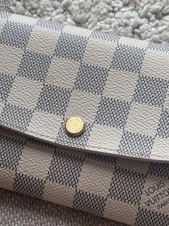 (Category: ) located in . Submitted by cebubagspersonalpreloved (Listing ID 1352481778, Image 1). Description: .