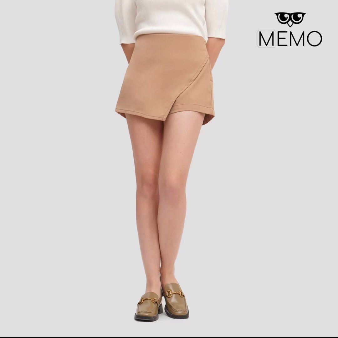 Memo Khaki Skort (Category: Shorts) located in Pasig City. Submitted by little.ms.declutter (Listing ID 1352500522, Image 1). Description: Selling low, original price is 999 Worn less than 5 times No issues RFS: does not fit me anymore .