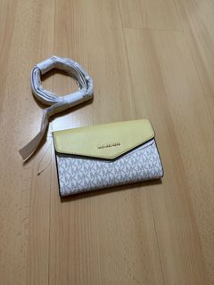 (Category: ) located in . Submitted by dou_clearance (Listing ID 1352476772, Image 1). Description: .
