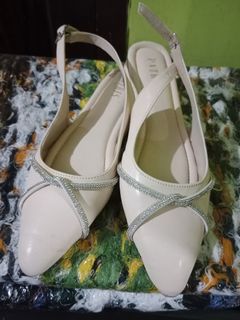 (Kategori: ) berada di . Dikirim oleh preloved.byfaii (ID iklan 1352410671, Gambar 1). Deskripsi: .