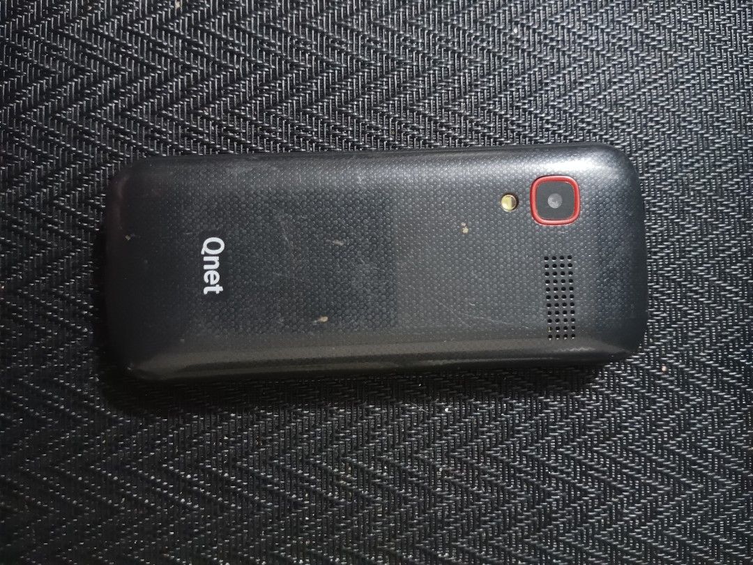 QNET BASIC PHONE (Category: Early Generation Mobile Phones) located in Pasig City. Submitted by brilliant.belle (Listing ID 1352410044, Image 2). Description: 📣 RUSH SALE QNET BASIC PHONE NO ISSUE WALA LANG BATTERY BIBILHAN NIYO NALANG WITH FREE CORD 120 PESOS ONLY.