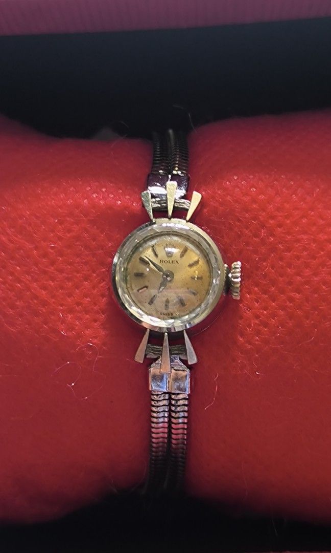 Rolex Orchid (Category: Luxury Watches) located in Taguig. Submitted by j_watches007 (Listing ID 1352391931, Image 3). Description: Authentic Secondhand ⌚ Vintage Used Watch Rolex Orchid 120252 Swiss 15mm Replacement Bracelet & Buckle 5.5' wrist size. Watch Only ' DISCLAIMER: IT'S OLD WATCHES EXPECT OF SOME SCRATCHES/SIGNS OF USAGE & PLEASE MANAGE YOUR EXPECTATIONS. THANKYOU. PS' IF CAN'T RPLY. KINDLY DIRECTLY PM ME IN BLUE APP. WITH SAME NAME. T