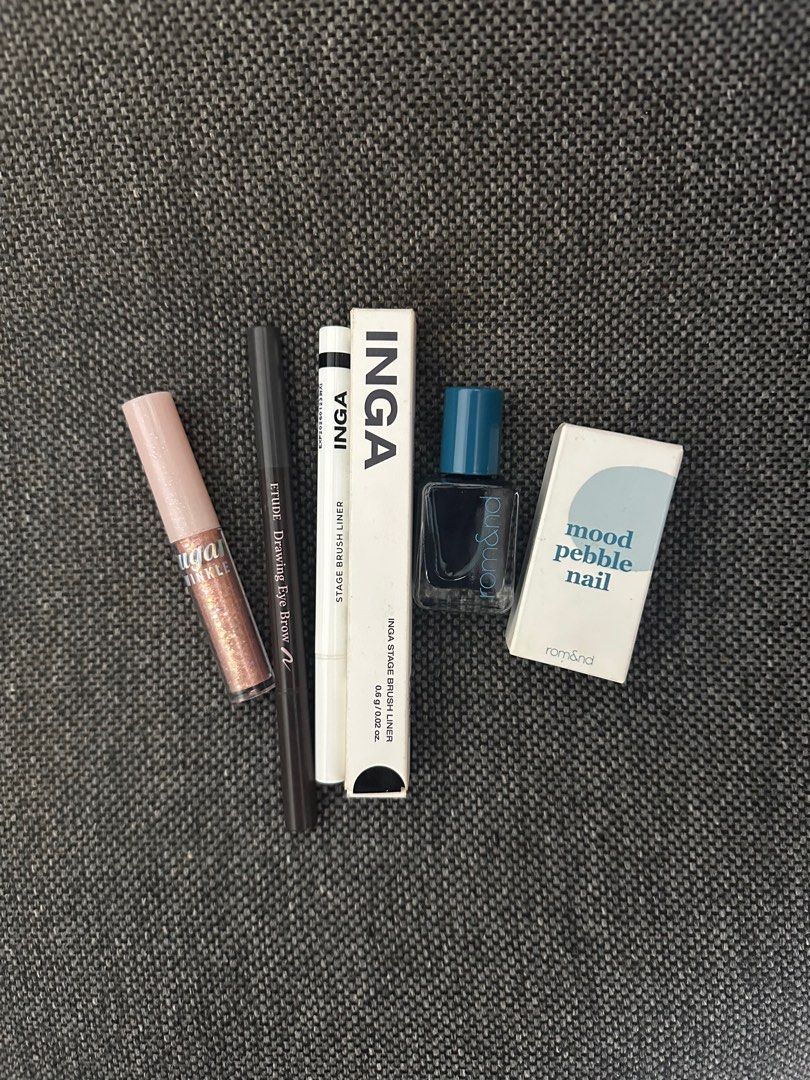 [SET] Peripera, Romand, Etude House, INGA (Category: Makeup) located in Manila. Submitted by jean_closet (Listing ID 1352447456, Image 1). Description: Another curated set for 350 only 🤍 First to send an offer gets the item. Last price. Lp inquiries will be ignored. All brandnew except etude house drawing eyebrow (used twice only) Set contains Peripera Liquid Glitter - Sodapop Flakes Etude Drawing Eyebrow Inga Brush Liner Romand Mood Pebble Nail