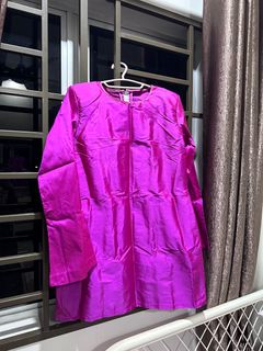 (Category: ) located in . Submitted by shesellpreloved (Listing ID 1352485542, Image 1). Description: .