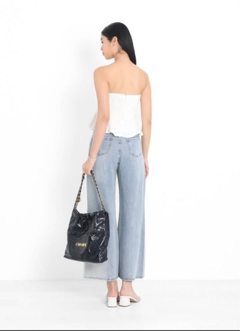 WTS TPZ PEAK SIDE (REGULAR) TENCEL JEAN IN LIGHT WASH (Category: Jeans & Leggings) located in Singapore. Submitted by __ddom__ (Listing ID 1352464276, Image 2). Description: BNWT selling at $40 Postage +$2.80 BNWT.