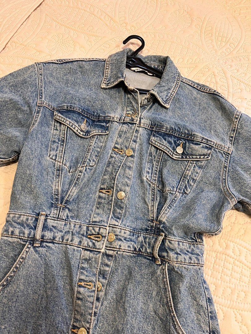 Zara Denim Dress (Category: Dresses) located in Makati City. Submitted by daysoftheriver1122 (Listing ID 1352464502, Image 2). Description: .