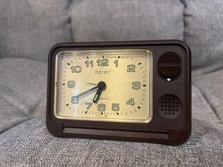 1980 Seiko QQ611T Japanese Vintage clock watch antique japan