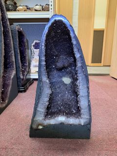 Superior Grade Amethyst Geode Collection item 3