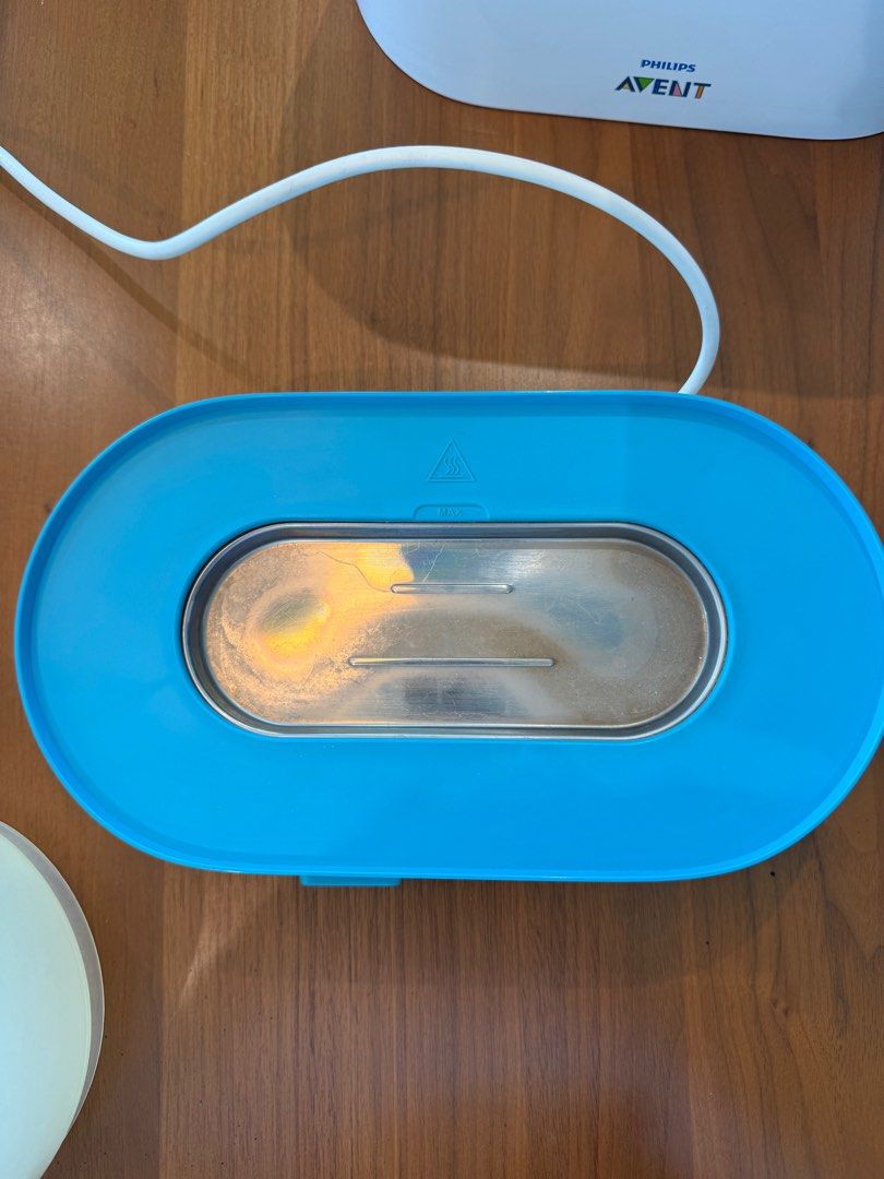Avent 3-in- 1 Steam Sterilizer (Category: Breastfeeding & Bottle Feeding) located in Makati City. Submitted by vjcchan (Listing ID 1352572815, Image 3). Description: Original Price : Php6,999.75 RFS: outgrown / not needed - Kills 99.9% of harmful germs - Sterilizes in 6 minutes - Fits 6 Philips Avent bottles (330ml/11oz) - Adjustable 3-in-1 design No box No manual Unit only .