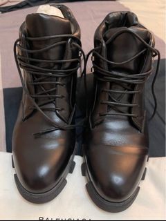 (Category: ) located in . Submitted by shopaholicluxecollection (Listing ID 1352613151, Image 1). Description: .