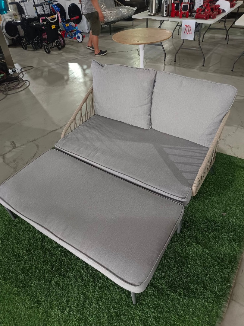 Belavi Outdoor Day Bed