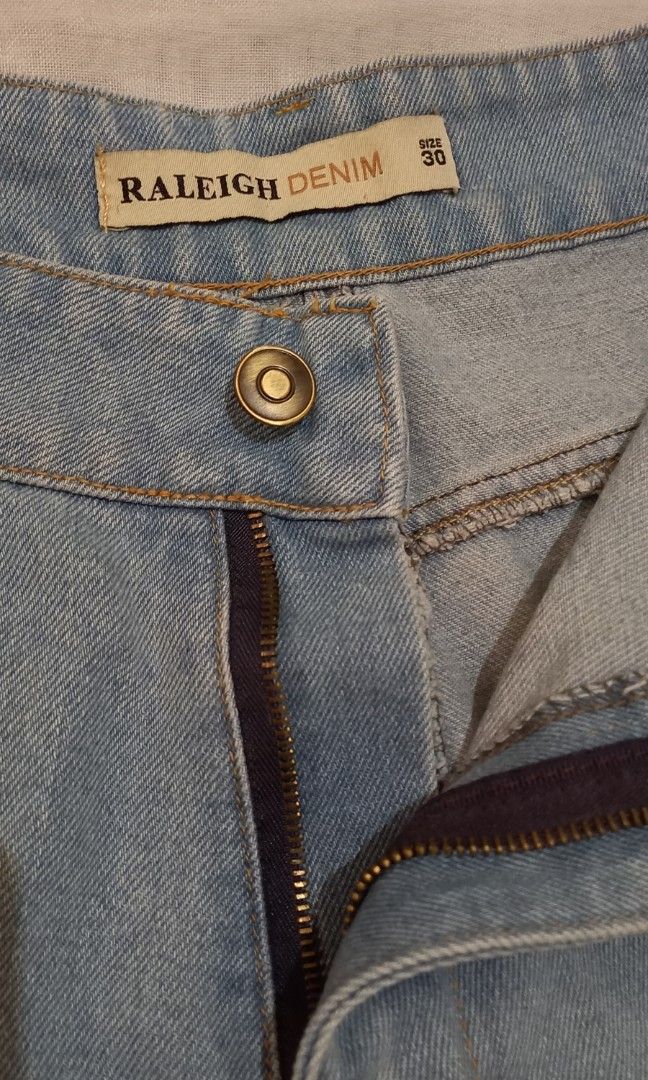 Denim Shorts (Category: Shorts) located in Manila. Submitted by dm_ca (Listing ID 1352530123, Image 2). Description: Size 30 on tag (fits waist 28"-30") Non-stretch *Color may differ due to camera exposure and monitor/screen view.*.
