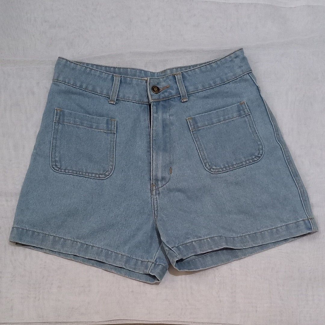 Denim Shorts (Category: Shorts) located in Manila. Submitted by dm_ca (Listing ID 1352530123, Image 1). Description: Size 30 on tag (fits waist 28"-30") Non-stretch *Color may differ due to camera exposure and monitor/screen view.*.