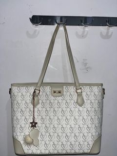 (Kategori: ) berada di . Dikirim oleh blackswan55 (ID iklan 1352662098, Gambar 1). Deskripsi: .