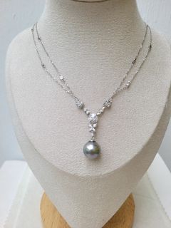 (Category: ) located in . Submitted by Myjewelryroom (Listing ID 1352054552, Image 1). Description: .