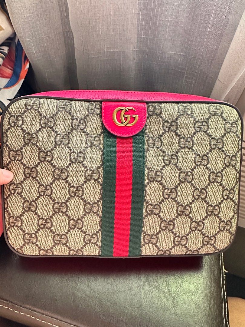 Gucci Small Ophidia convertible bag (Category: Luxury Bags & Wallets) located in Quezon City. Submitted by JFSCloset (Listing ID 1352521305, Image 3). Description: 📍SALE📍 N G A No flaws Can be use as crossbody bag or clutch bag Comes with 2 straps. One for crossbody, shoulder bag other for clutch, handle bag.