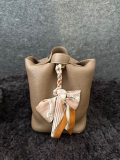 （分類：）位於 。 由 lamire 提交（商品編號 1352557049，圖片 1）。簡介： 。