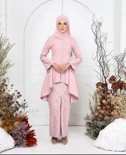 (Category: ) located in . Submitted by fatinnadhirashop (Listing ID 1352682140, Image 1). Description: .