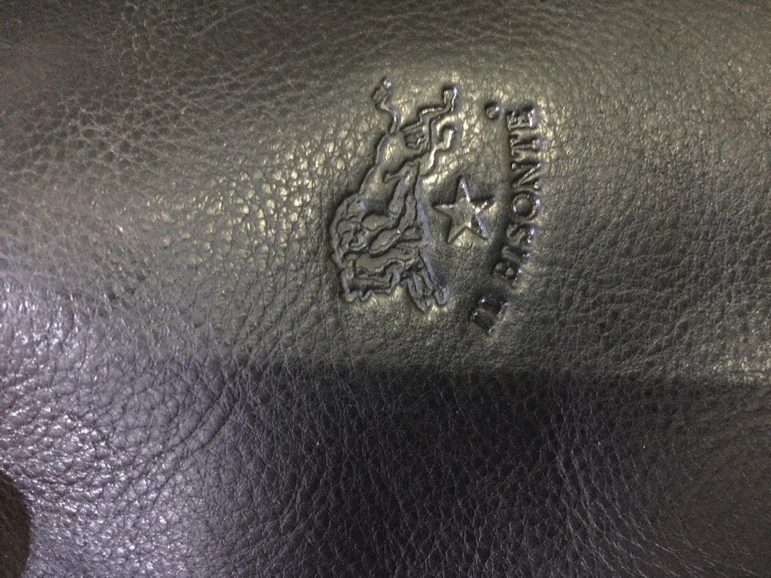 Il bisonte (Category: Luxury Bags & Wallets) located in Mexico. Submitted by needtoletgo87 (Listing ID 1352658724, Image 2). Description: .