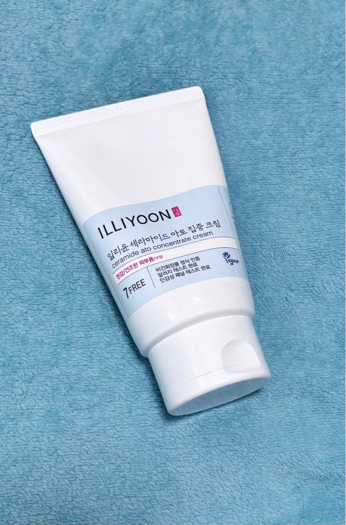 Illiyoon Ceramide Ato Concentrate Cream (Category: Face Care) located in Las Pinas. Submitted by andyravel (Listing ID 1352539286, Image 1). Description: Used twice. 97% of product is still there. Bought this for 850 in the orange app. Light weight and great for dry skin. RFS: will change my entire skin care routine due to derma 🥲.