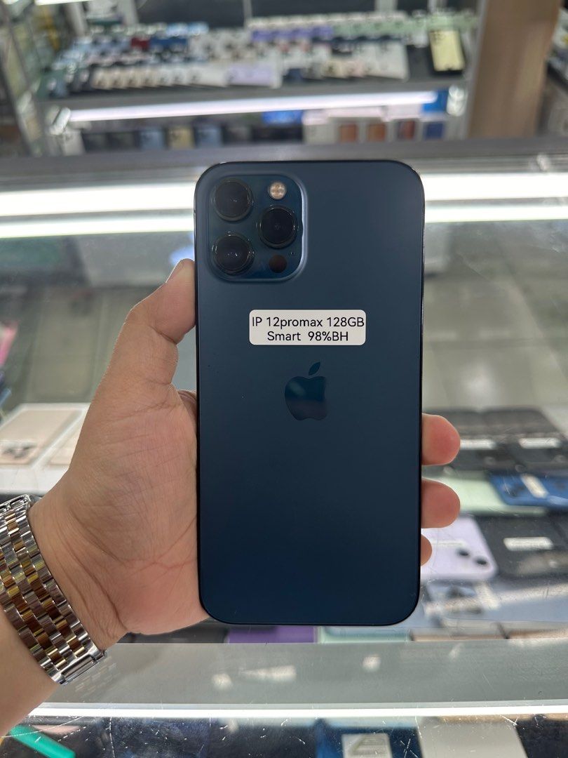 Iphone 12 Pro Max 128gb 98% batt Smartlocked (Category: iPhone 12 Series) located in San Juan City. Submitted by javedsgadgetshop (Listing ID 1352577803, Image 2). Description: INSTALLMENT OPTIONS : SPAY LATER / GGIVES / CREDIT CARD! WE BUY AND SELL SO PWEDE MAGBINTA OR SWAP ! Quick Specs : Iphone 12promax •128gb •NTC Variant •98% batt health •Smartlocked •95% Smoothness •No hidden issue | No Repaired •100% Authentic | Not Refurbished •w/ OEM Cha