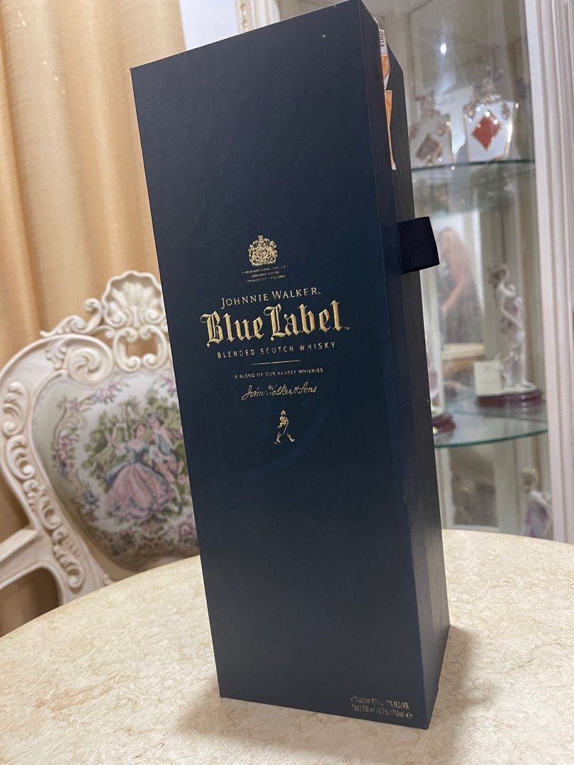 Johnnie Walker Blue Label (Category: Beverages) located in Tagaytay City. Submitted by ann.hurdle (Listing ID 1352599298, Image 2). Description: Authentic 100% 750ml RFS: Unwanted present. Message or video call kung gusto nyo makita para iwas scam po tayo. Ann Hurdle: 09088633051.