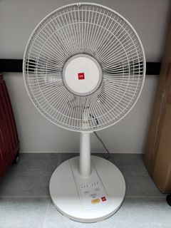 (Category: ) located in . Submitted by yoonaen (Listing ID 1352613067, Image 1). Description: .