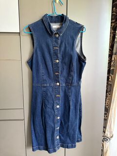 (Category: ) located in . Submitted by luvshopping101 (Listing ID 1352657301, Image 1). Description: .
