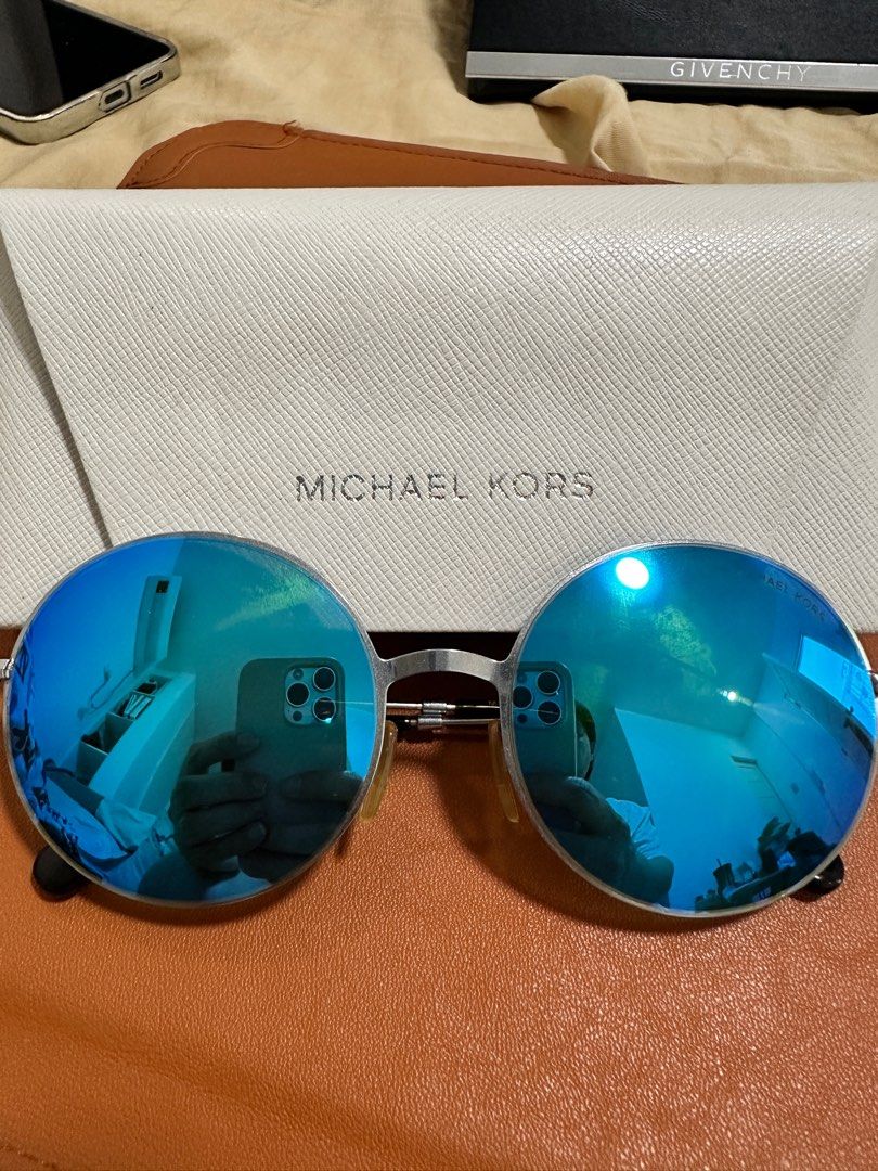 Michael Kors Blue Vintage Flash Lens (Category: Sunglasses & Eyewear) located in Mandaluyong City. Submitted by lilluxlab (Listing ID 1352569356, Image 1). Description: Michael Kors Vintage Classic Sunglasses blue flash/mirror lens With Hard shell case Michael Kors Cloth Certificate .