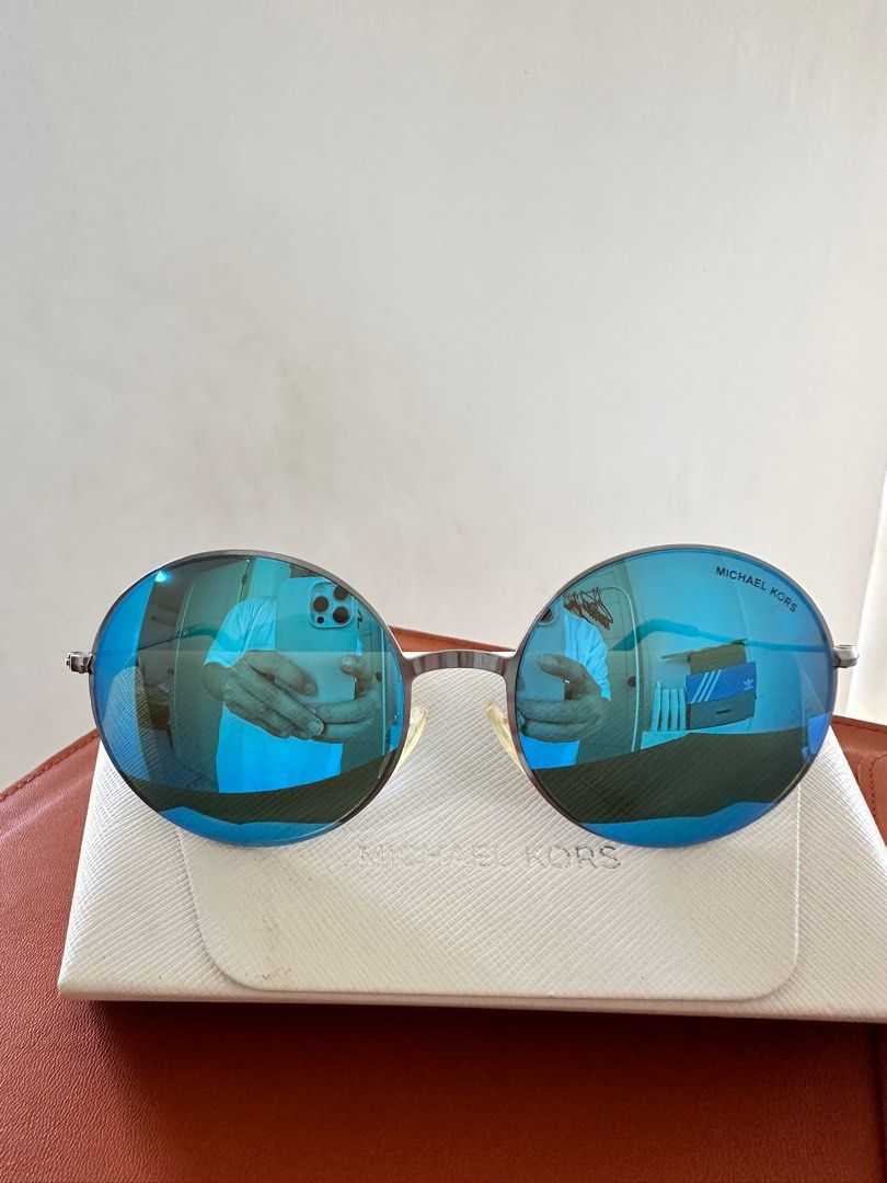 Michael Kors Blue Vintage Flash Lens (Category: Sunglasses & Eyewear) located in Mandaluyong City. Submitted by lilluxlab (Listing ID 1352569356, Image 3). Description: Michael Kors Vintage Classic Sunglasses blue flash/mirror lens With Hard shell case Michael Kors Cloth Certificate .