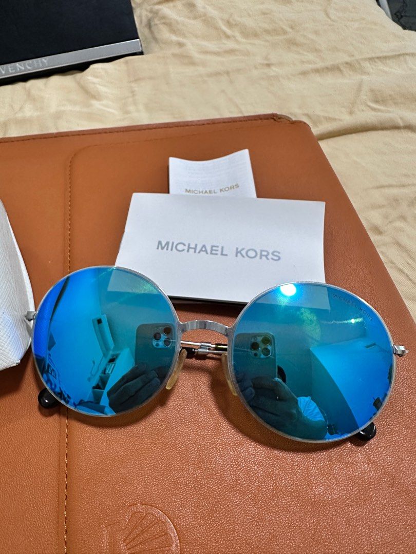 Michael Kors Blue Vintage Flash Lens (Category: Sunglasses & Eyewear) located in Mandaluyong City. Submitted by lilluxlab (Listing ID 1352569356, Image 2). Description: Michael Kors Vintage Classic Sunglasses blue flash/mirror lens With Hard shell case Michael Kors Cloth Certificate .