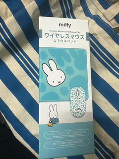 Ratón inalámbrico y alfombrilla para ratón Miffy