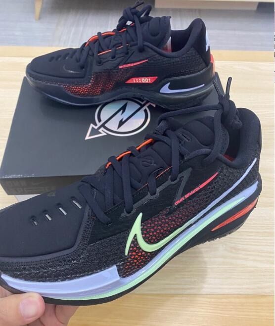 Nike Air Zoom GT Cut Black Crimson Green, 男裝, 鞋, 波鞋- Carousell