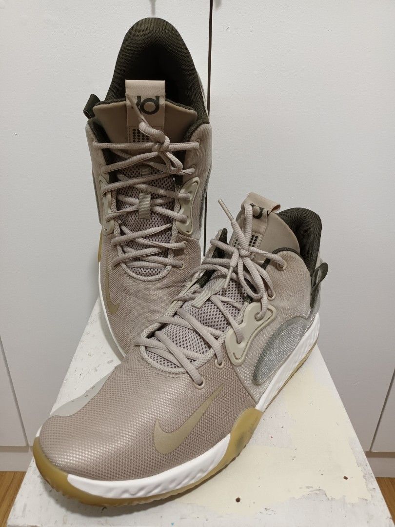 Nike KD Trey 5 (Category: Sneakers) located in Pasig City. Submitted by 0ctopugita (Listing ID 1352612605, Image 3). Description: No issues Good as new Used with care 1.8k asking price.