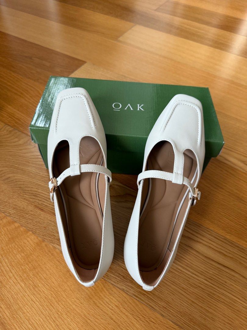 Oak shoes in molly acadia 9 (Category: Flats & Sandals) located in Manila. Submitted by preloved.mav (Listing ID 1352586861, Image 3). Description: Selling my used but not abused shoes Brand is from Oak the label. Used it 3x only Full grain genuine leather upper Soft insoles for maximum comfort Breathable lining Lightweight premium outsole Shoes is Size 9 but can fit with size 8 foot .