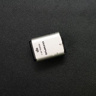 由 camera-king (刊登 ID 1352579659，圖片 1) 提交，位於 的 (類別：)，說明：。