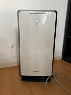 （分類：）位於 。 由 alyshalee 提交（商品編號 1352556815，圖片 1）。簡介： 。
