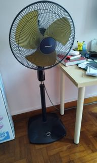 (Category: ) located in . Submitted by rebeccameiswan (Listing ID 1352540647, Image 1). Description: .