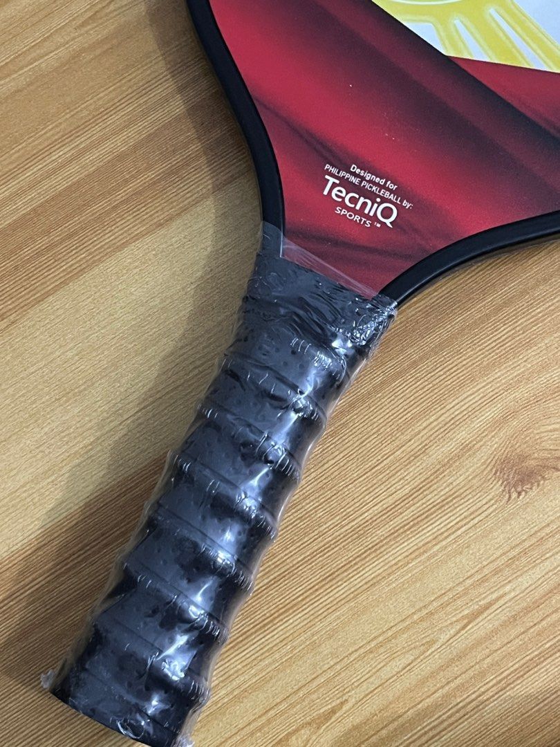 Pickleball Paddle (Category: Racket and Ball Sports) located in Pagsanjan. Submitted by luandeclutter (Listing ID 1352687711, Image 2). Description: Good condi! brandnew dm for more deets.